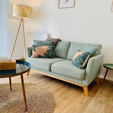 Studio Confort 35M2 Renove, Equipe Et Climatise, Tout Se Fait A Pied! Apartment อองทีบส์ ภายนอก รูปภาพ